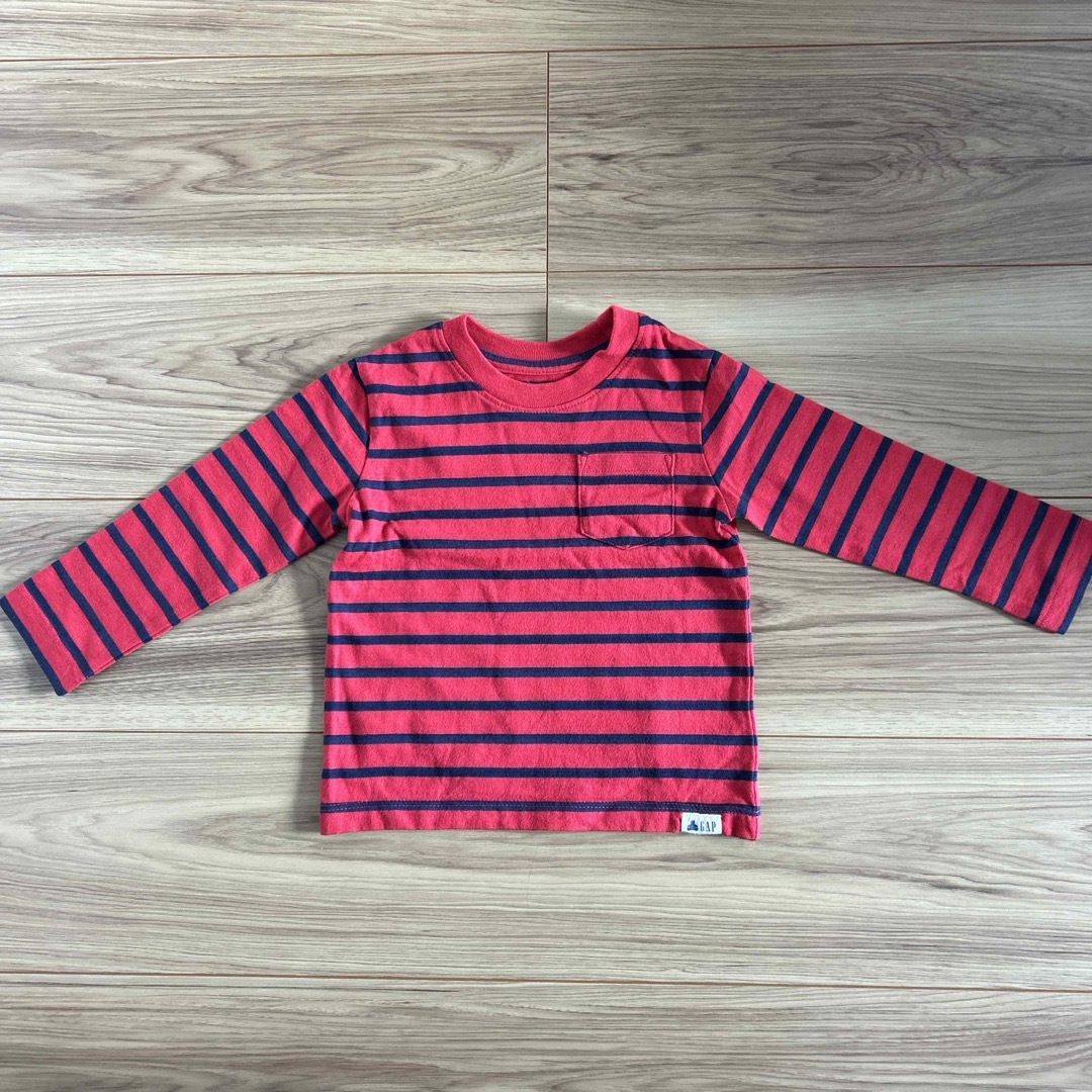 GAP Kids(ギャップキッズ)のGAP  ベビー服　ボーダーTシャツ キッズ/ベビー/マタニティのキッズ服男の子用(90cm~)(Tシャツ/カットソー)の商品写真