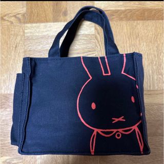 ミッフィー(miffy)のミッフィ　ミニバッグ　お散歩(トートバッグ)