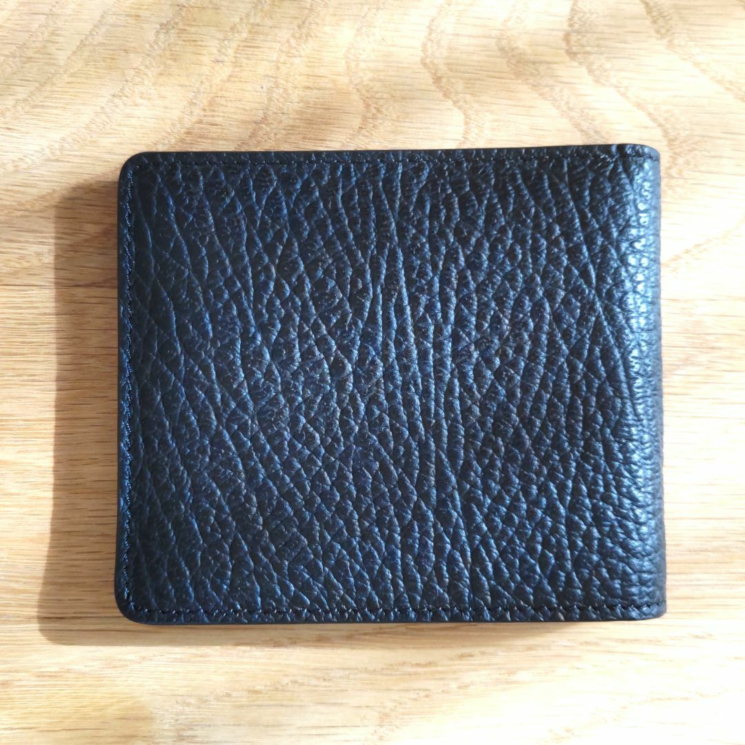 Maison Martin Margiela(マルタンマルジェラ)の正規品【新品】メゾンマルジャラ　二つ折り　財布　ブラック　ステッチ　カードホルダ メンズのファッション小物(折り財布)の商品写真