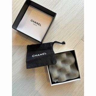 シャネル(CHANEL)のシャネル　ピアス　箱とミニ巾着(ショップ袋)