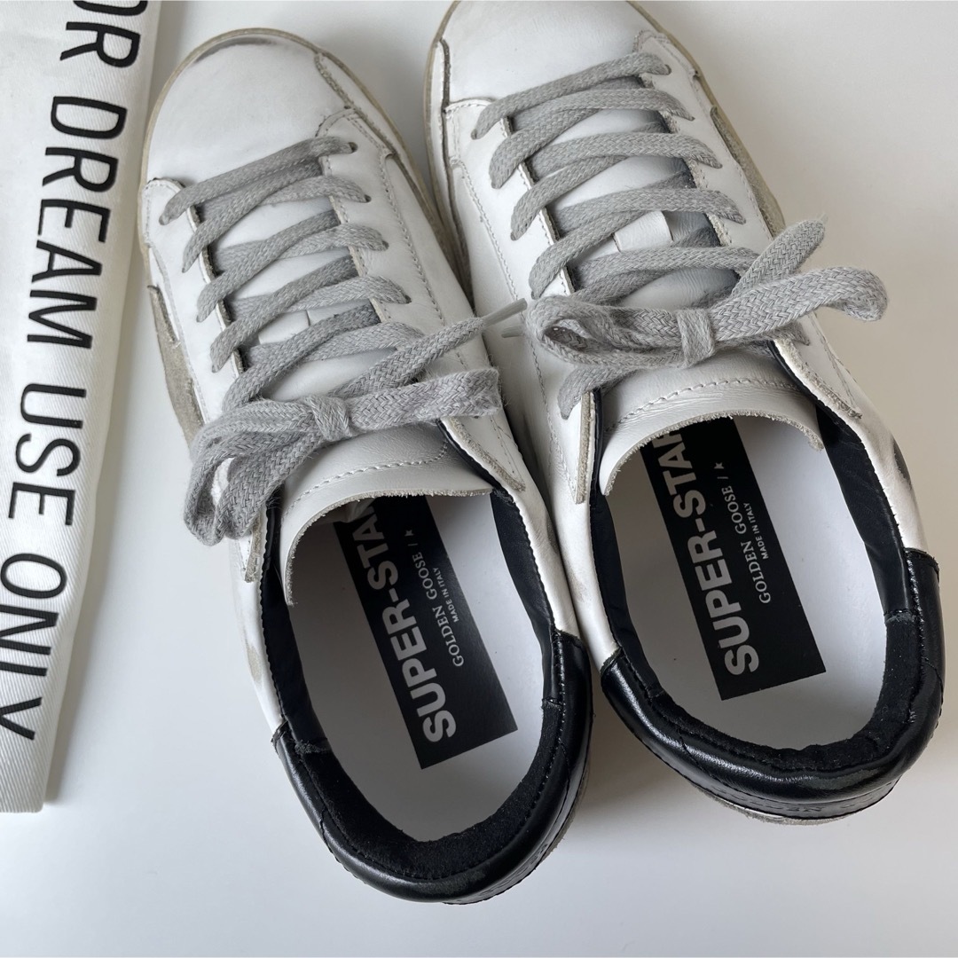 GOLDEN GOOSE(ゴールデングース)のGOLDEN GOOSE ゴールデングース スーパースター 36 黒☆美品 レディースの靴/シューズ(スニーカー)の商品写真