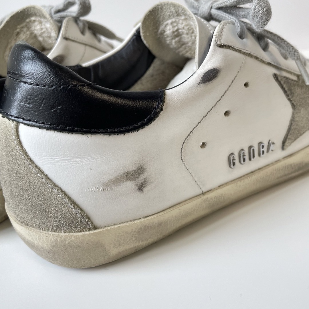 GOLDEN GOOSE(ゴールデングース)のGOLDEN GOOSE ゴールデングース スーパースター 36 黒☆美品 レディースの靴/シューズ(スニーカー)の商品写真