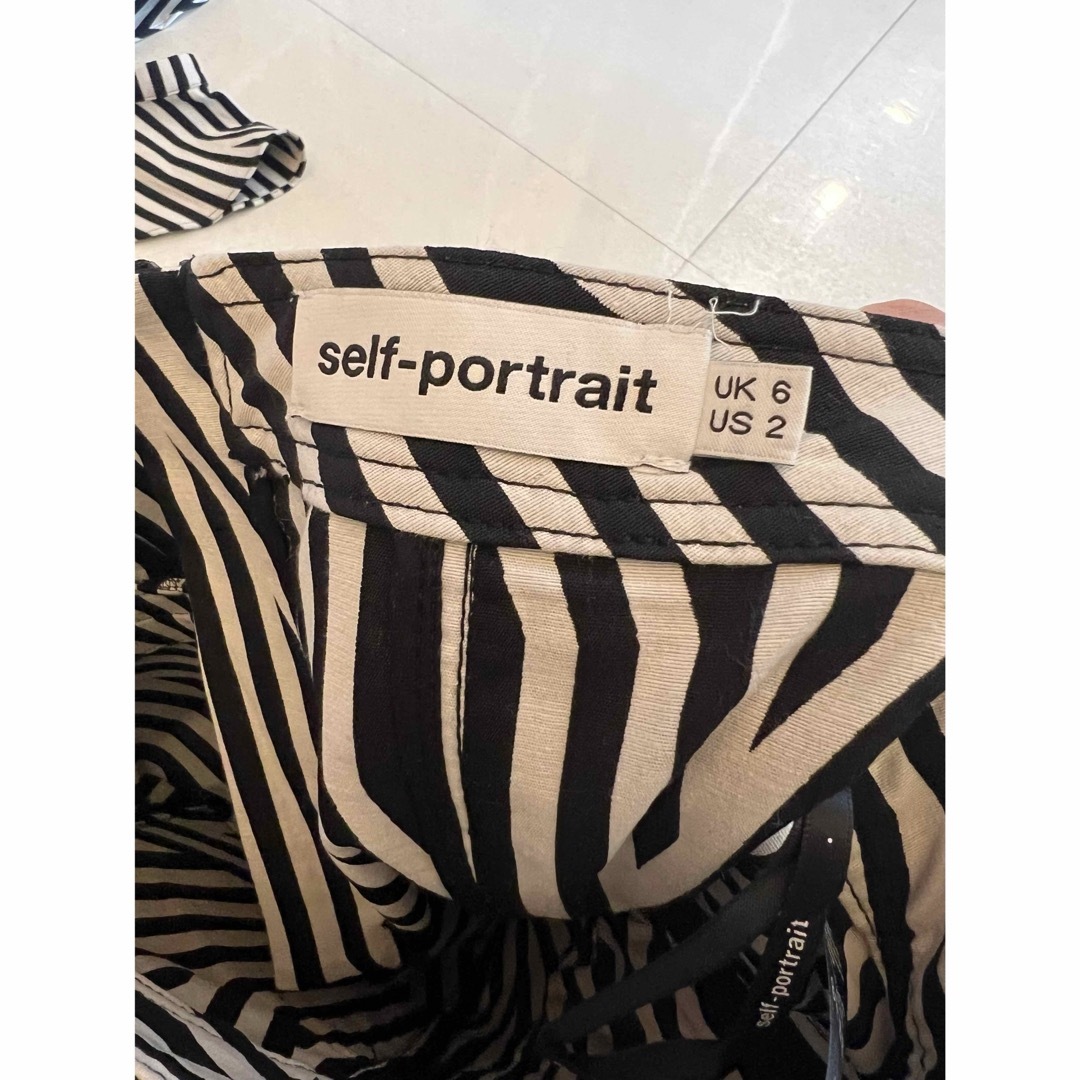 SELF PORTRAIT(セルフポートレイト)のSelf Portrait オフショルデザインセットアップ レディースのワンピース(その他)の商品写真