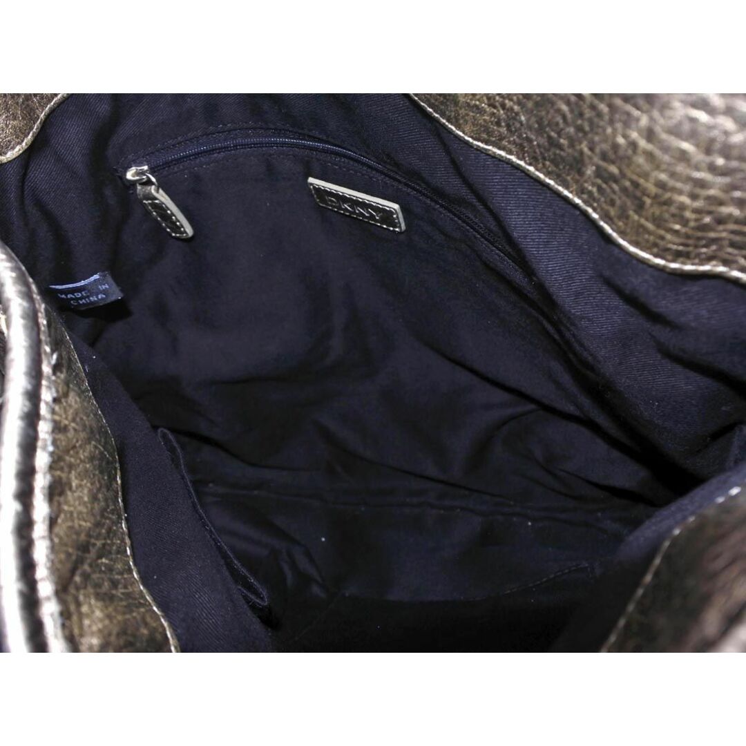 DKNY(ダナキャランニューヨーク)のDKNY ダナキャランニューヨーク レザー タッセル セミショルダー バッグ ゴールド ■■ レディース レディースのバッグ(その他)の商品写真