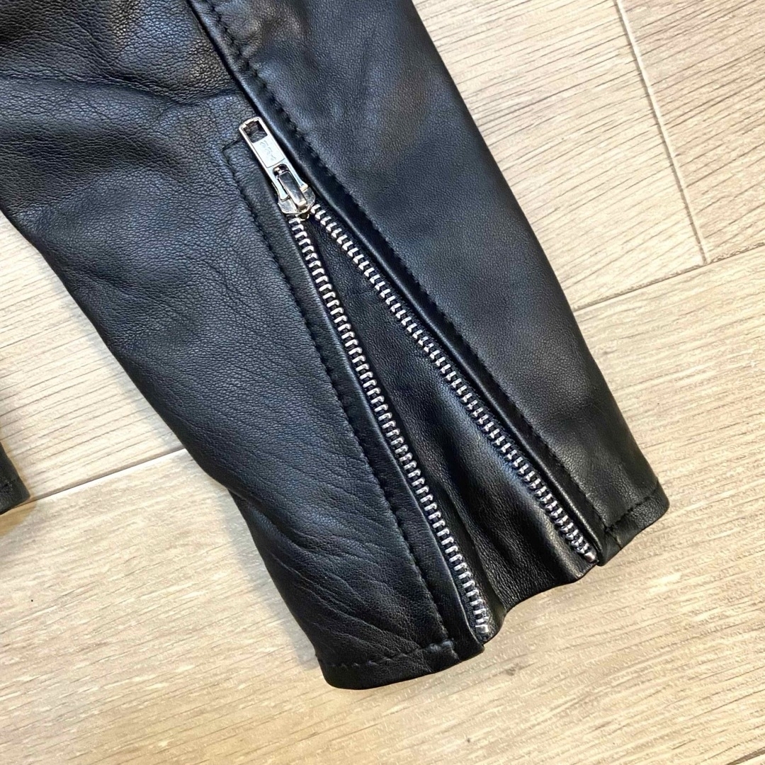  【新品】羊革 シングルライダースジャケット XS ブラック シープスキン メンズのジャケット/アウター(ライダースジャケット)の商品写真