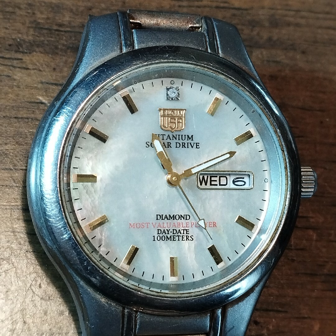 ELGIN(エルジン)のAD45　エルジン　チタン・ソーラー時計　稼働品　曜日・日付　シェル　全面蓄光 メンズの時計(腕時計(アナログ))の商品写真