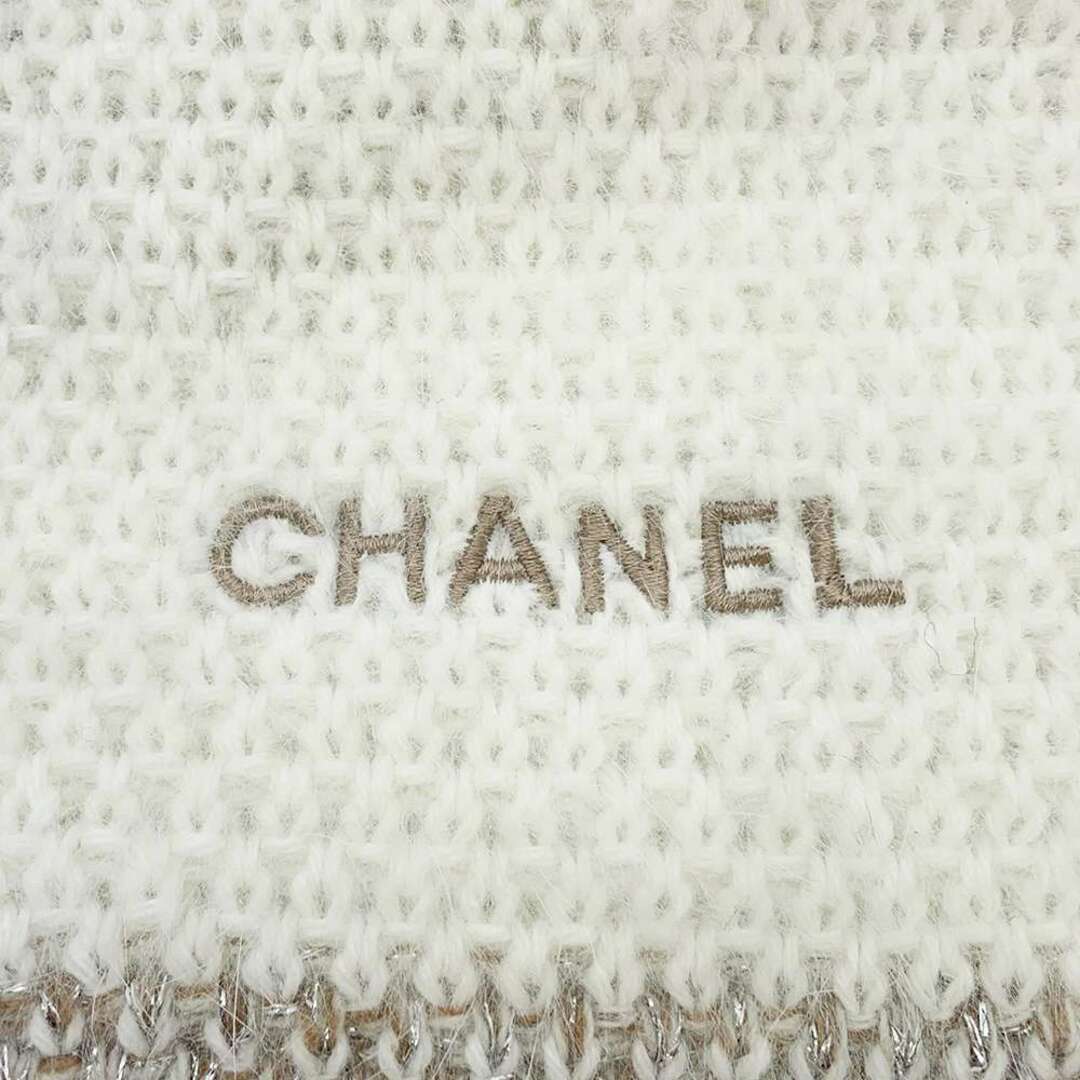 CHANEL(シャネル)のシャネル マフラー アンゴラ CHANEL アパレル ストール 白 レディースのファッション小物(マフラー/ショール)の商品写真