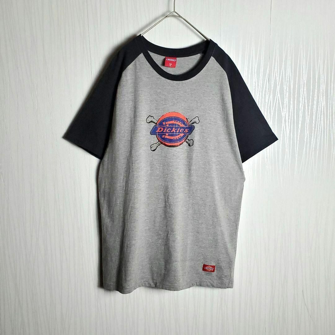 Dickies(ディッキーズ)のDickies ラグランTシャツ グレー 灰 プリント バイカラー 半袖 古着 メンズのトップス(Tシャツ/カットソー(半袖/袖なし))の商品写真