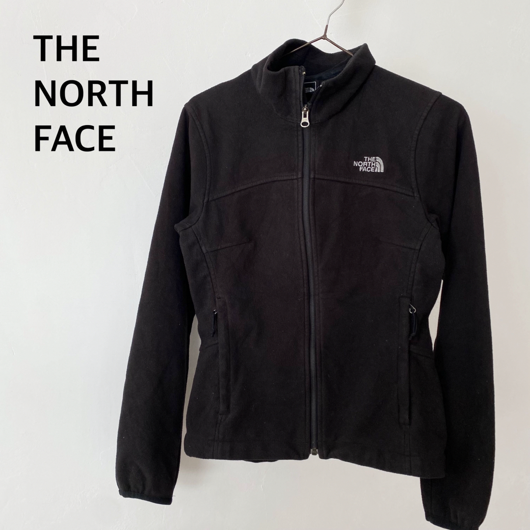 THE NORTH FACE(ザノースフェイス)のザノースフェイス　ブラック　フリース　フルジップ　刺繍ロゴ　アウター レディースのジャケット/アウター(ブルゾン)の商品写真