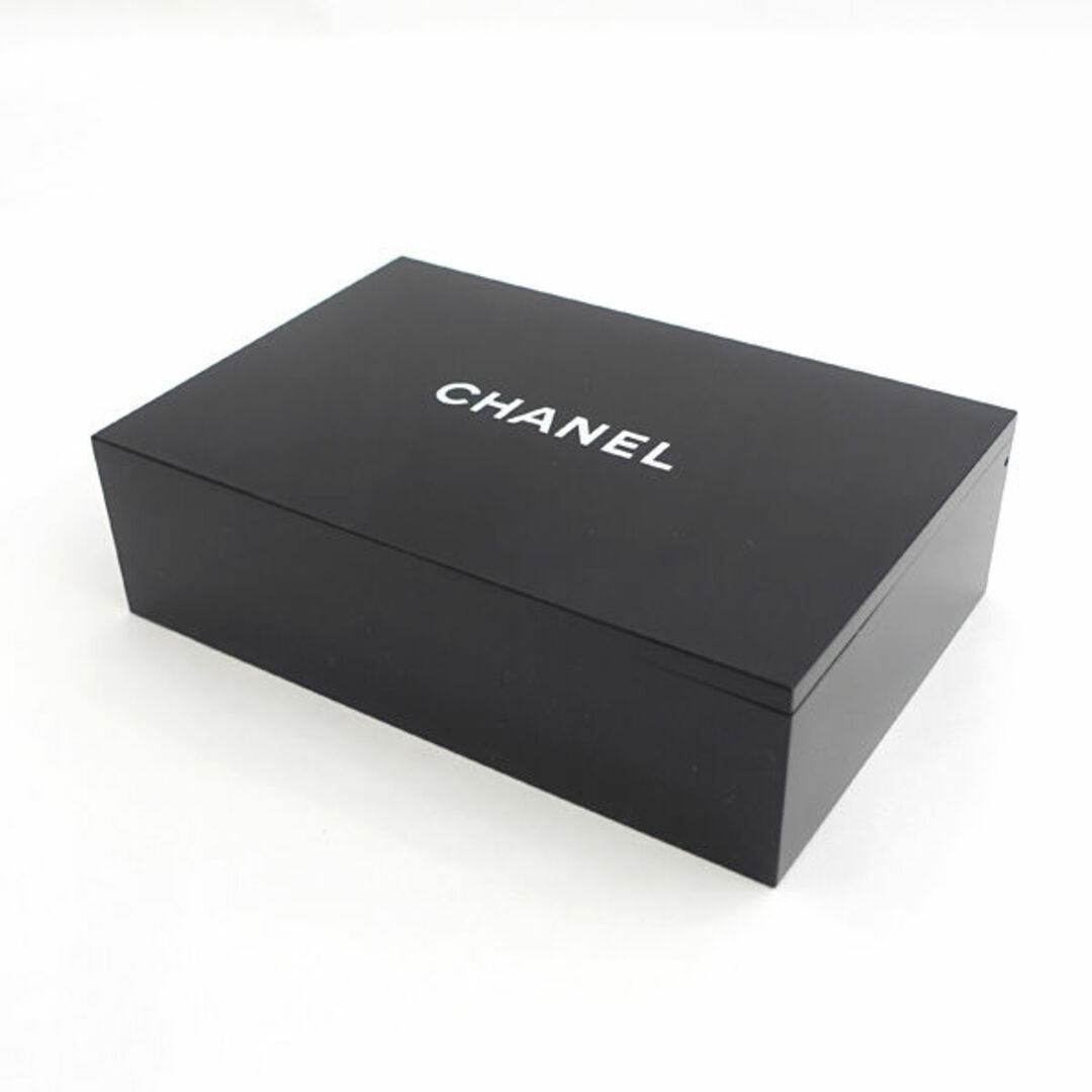 CHANEL(シャネル)のCHANEL / シャネル ◆ミラー付き ノベルティ ジュエリーボックス 小物入れ ブランド【中古】 [0220481176] インテリア/住まい/日用品のインテリア小物(置物)の商品写真