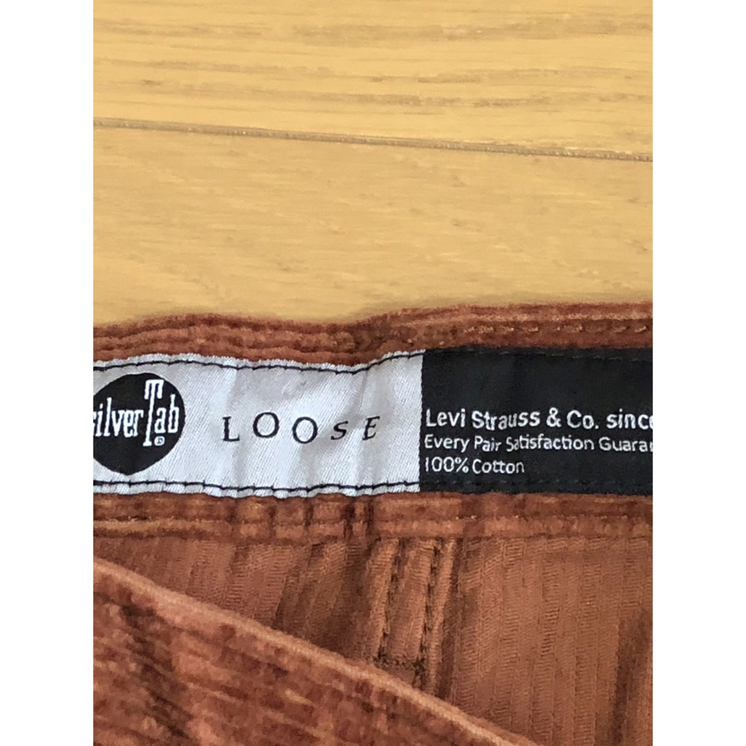 Levi's(リーバイス)のLevi's SilverTab LOOSE CARGOS CORDUROY メンズのパンツ(デニム/ジーンズ)の商品写真