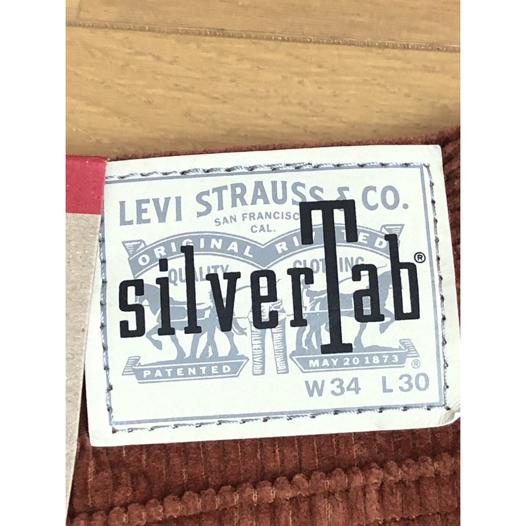 Levi's(リーバイス)のLevi's SilverTab LOOSE CARGOS CORDUROY メンズのパンツ(デニム/ジーンズ)の商品写真