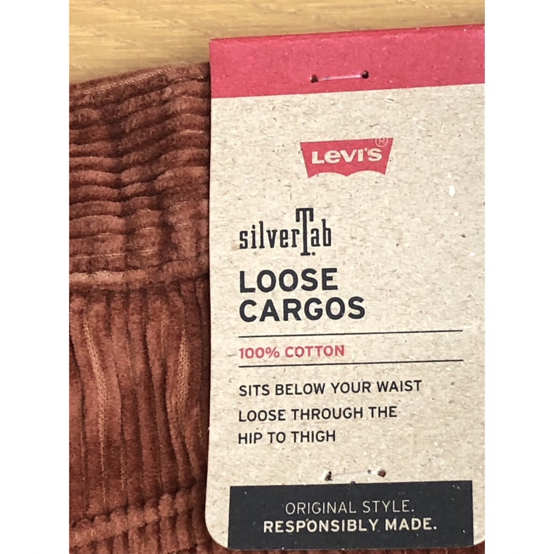 Levi's(リーバイス)のLevi's SilverTab LOOSE CARGOS CORDUROY メンズのパンツ(デニム/ジーンズ)の商品写真