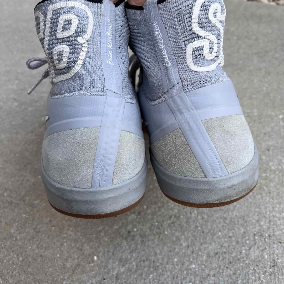 NIKE(ナイキ)のEric Koston 3 Hyperfeel SB 'Grey Gum' メンズの靴/シューズ(スニーカー)の商品写真