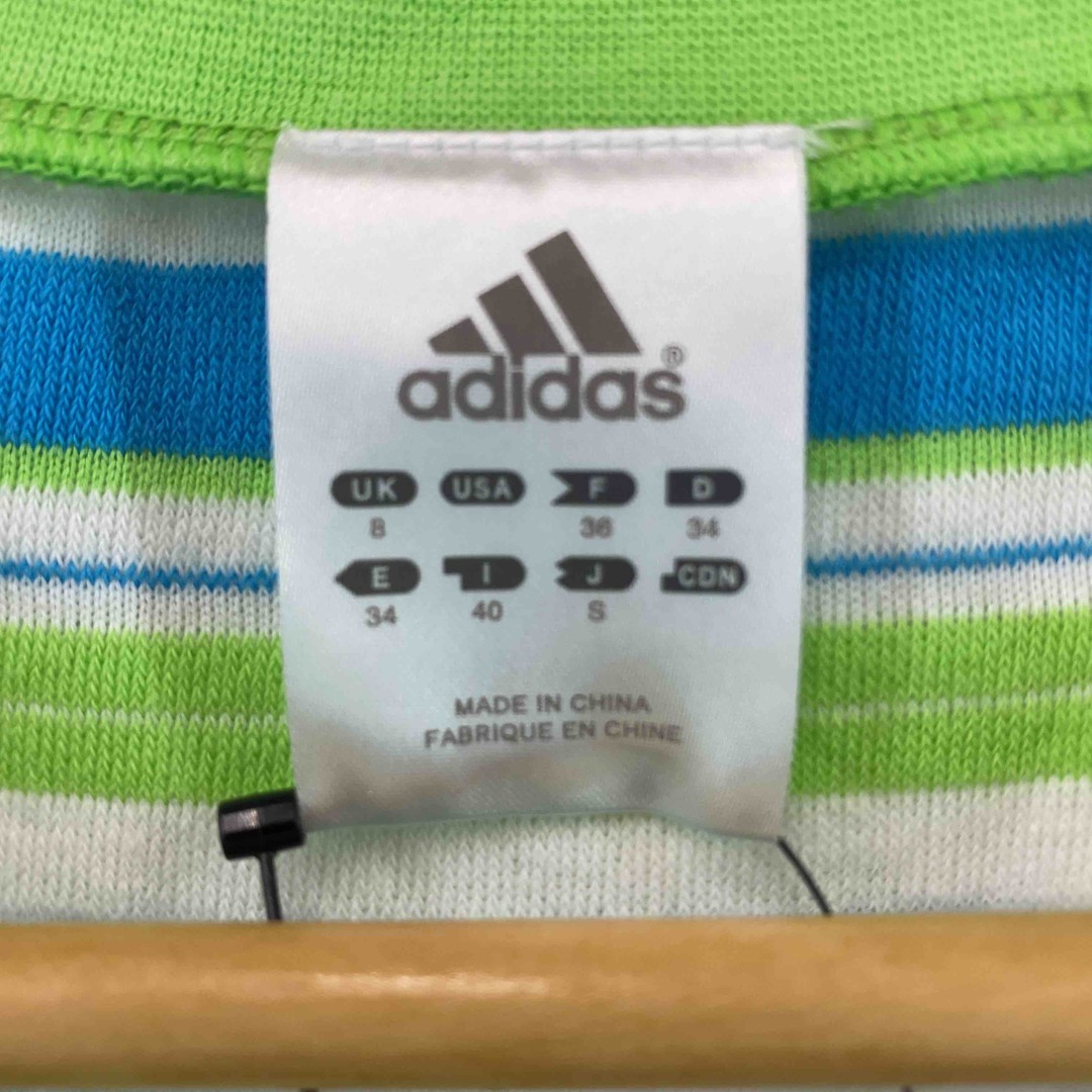 adidas(アディダス)のadidas アディダス レディース  Tシャツ　カットソー　半袖　ロゴ刺繍　Vネック　パイル地 レディースのトップス(Tシャツ(半袖/袖なし))の商品写真