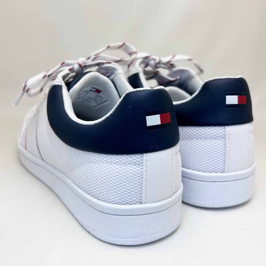 TOMMY HILFIGER(トミーヒルフィガー)の新品 トミーヒルフィガー スニーカー LETICIO ホワイト 25.0cm メンズの靴/シューズ(スニーカー)の商品写真