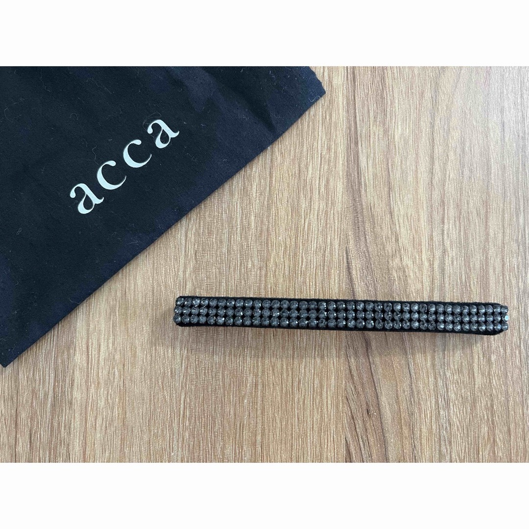 acca(アッカ)のacca アッカ バレッタ オードリー スタッズ ロング クリップ 黒 グレー レディースのヘアアクセサリー(バレッタ/ヘアクリップ)の商品写真