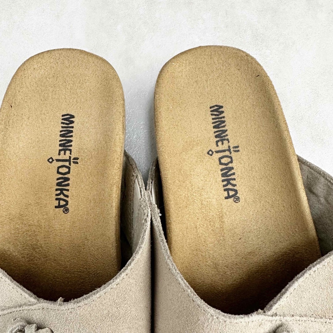 Minnetonka(ミネトンカ)の【MINNETONKA 】ミネトンカ スエード サンダル ベージュ 25.0 レディースの靴/シューズ(サンダル)の商品写真