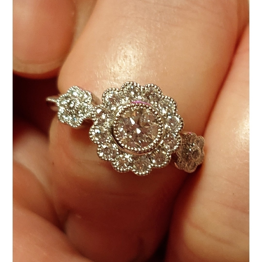 新品★PT900★高品質★天然ダイヤモンドリング★0.902ct★ミル打ちリング レディースのアクセサリー(リング(指輪))の商品写真