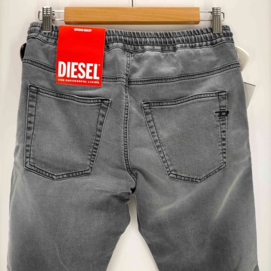 DIESEL(ディーゼル)のDIESEL(ディーゼル) 2030 D-krooley jogs メンズ メンズのパンツ(デニム/ジーンズ)の商品写真