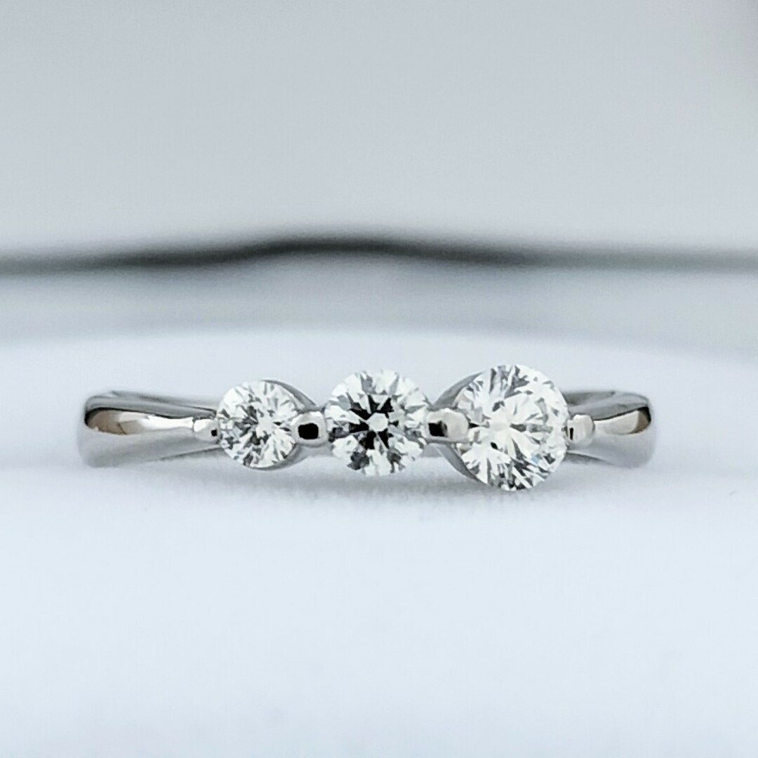 ダイヤモンド リング Pt900 0.301ct 2.7g レディースのアクセサリー(リング(指輪))の商品写真