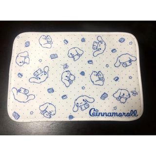 【新品】シナモロール　フロアマット　sanrio サンリオ　キャラクター(玄関マット)