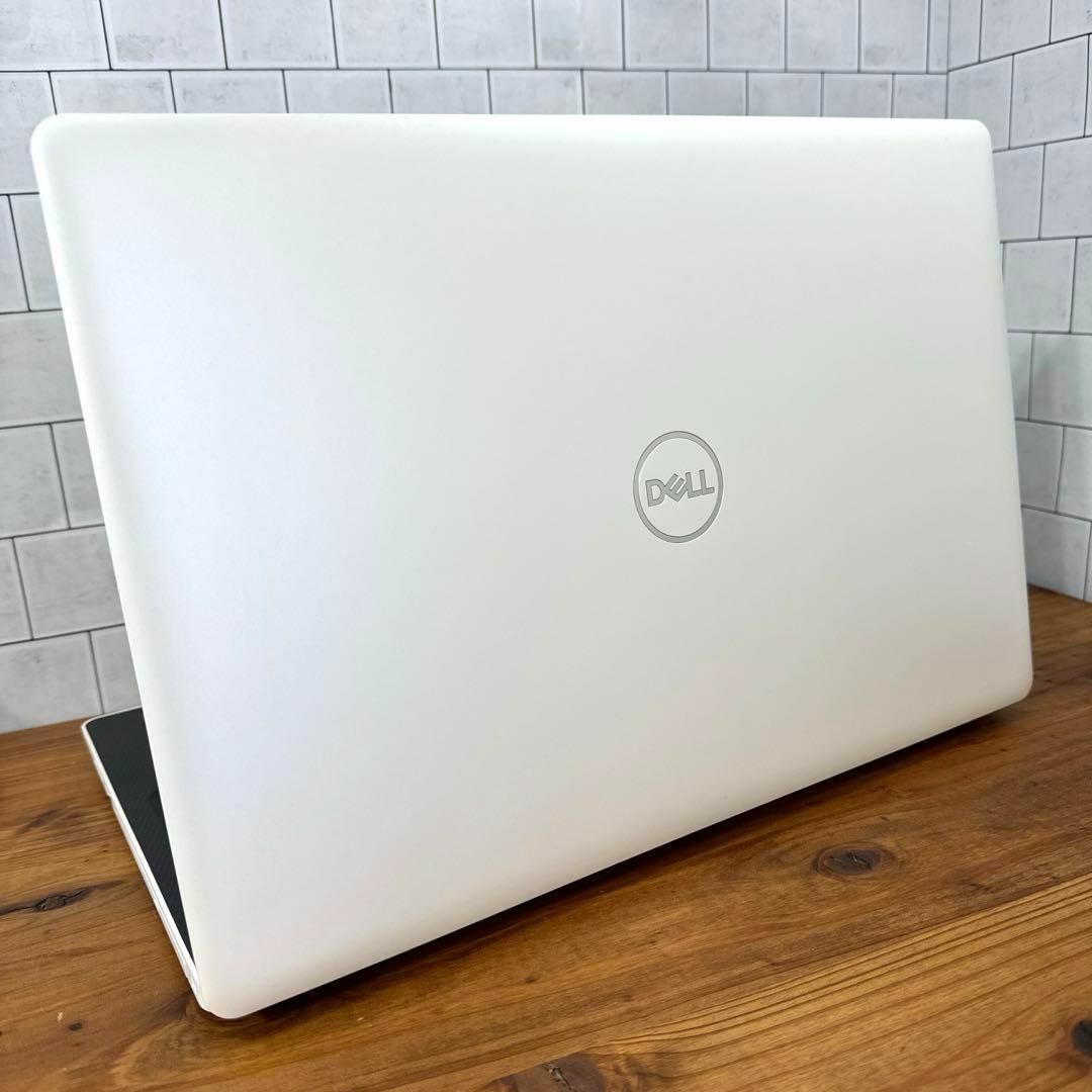 DELL(デル)の【2021年製】DELLプラチナホワイト☘10世代☘️NVMe256GB+1TB スマホ/家電/カメラのPC/タブレット(ノートPC)の商品写真