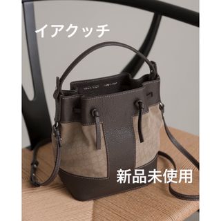 IACUCCI - ✨極美品✨IACUCCI イアクッチ アバ ウォレット CERVO