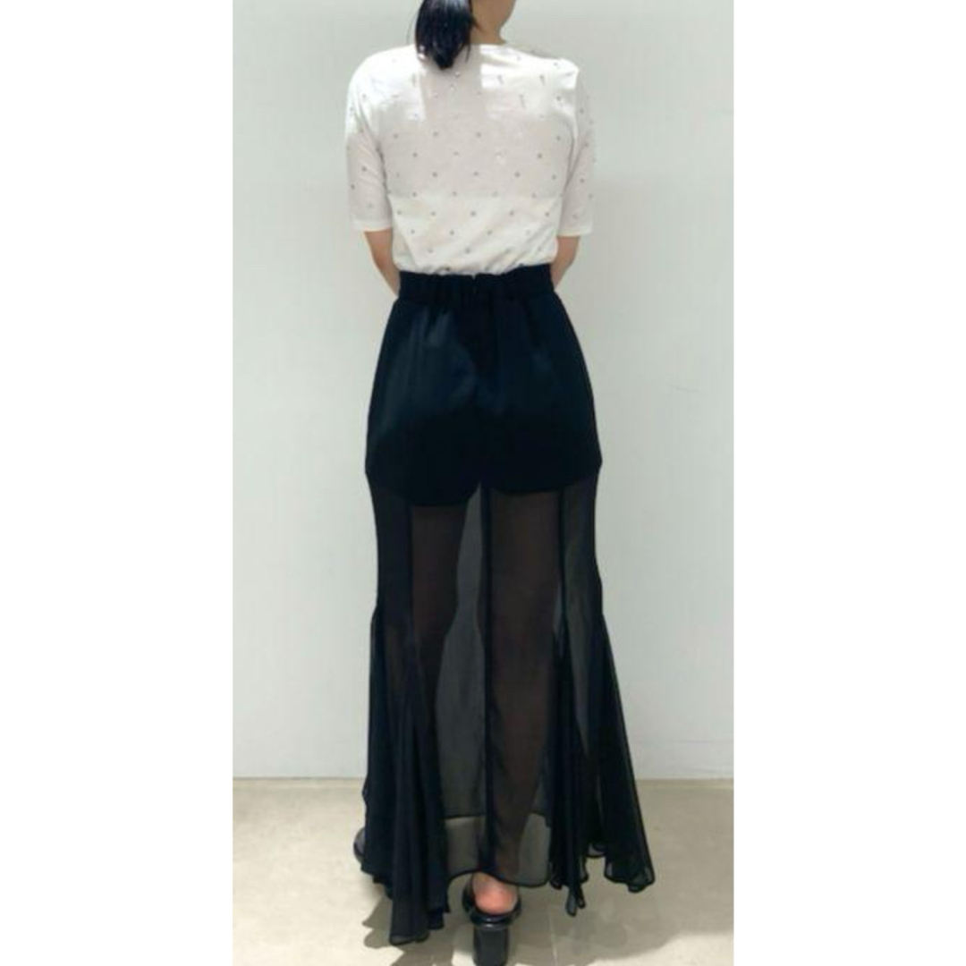 Lily Brown(リリーブラウン)の新品・未使用【LILYBROWN】ランダムヘムシアースカショーパン M レディースのスカート(ロングスカート)の商品写真