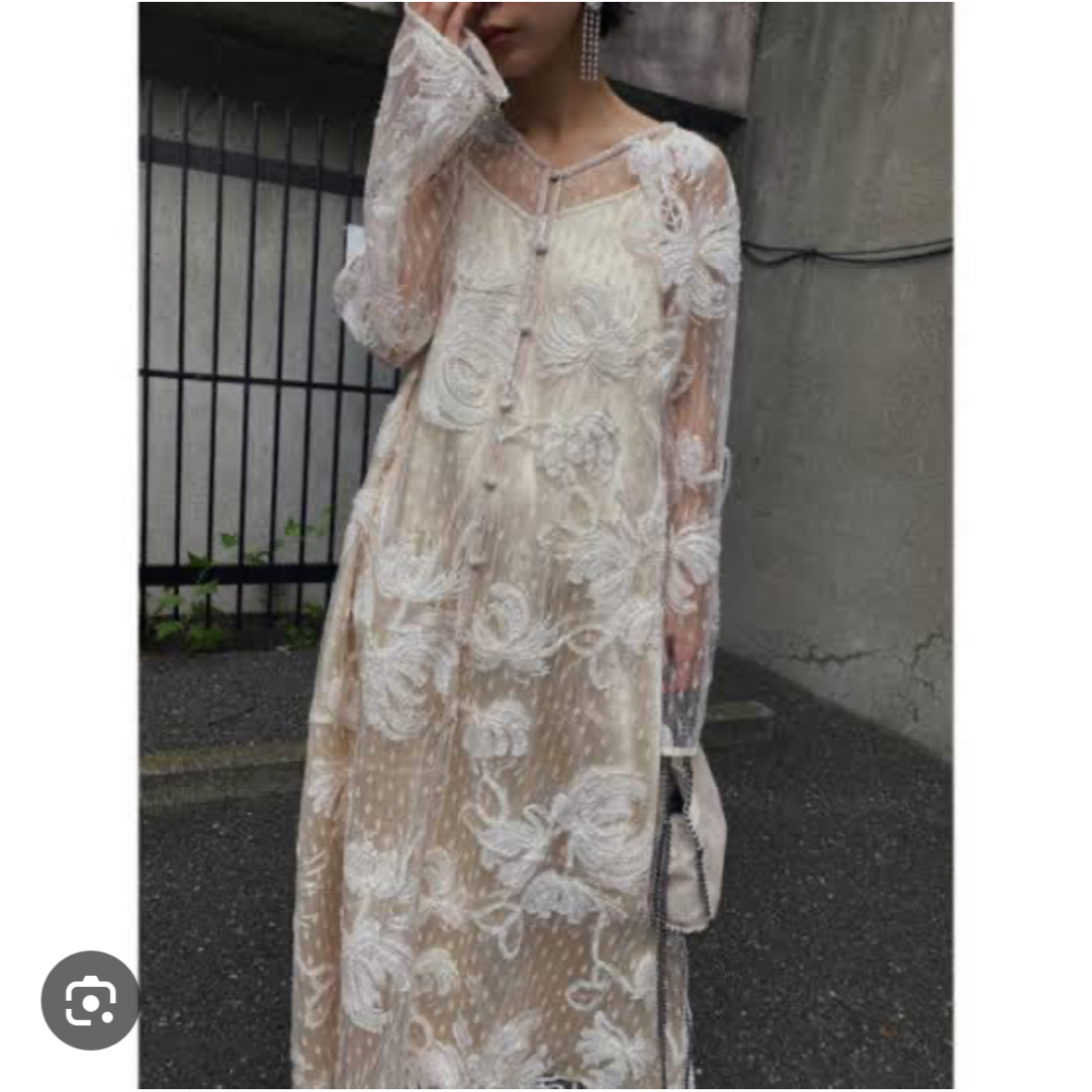 Ameri VINTAGE(アメリヴィンテージ)のameri UNDRESSED 2WAY FAIRY LACE DRESS レディースのワンピース(ロングワンピース/マキシワンピース)の商品写真