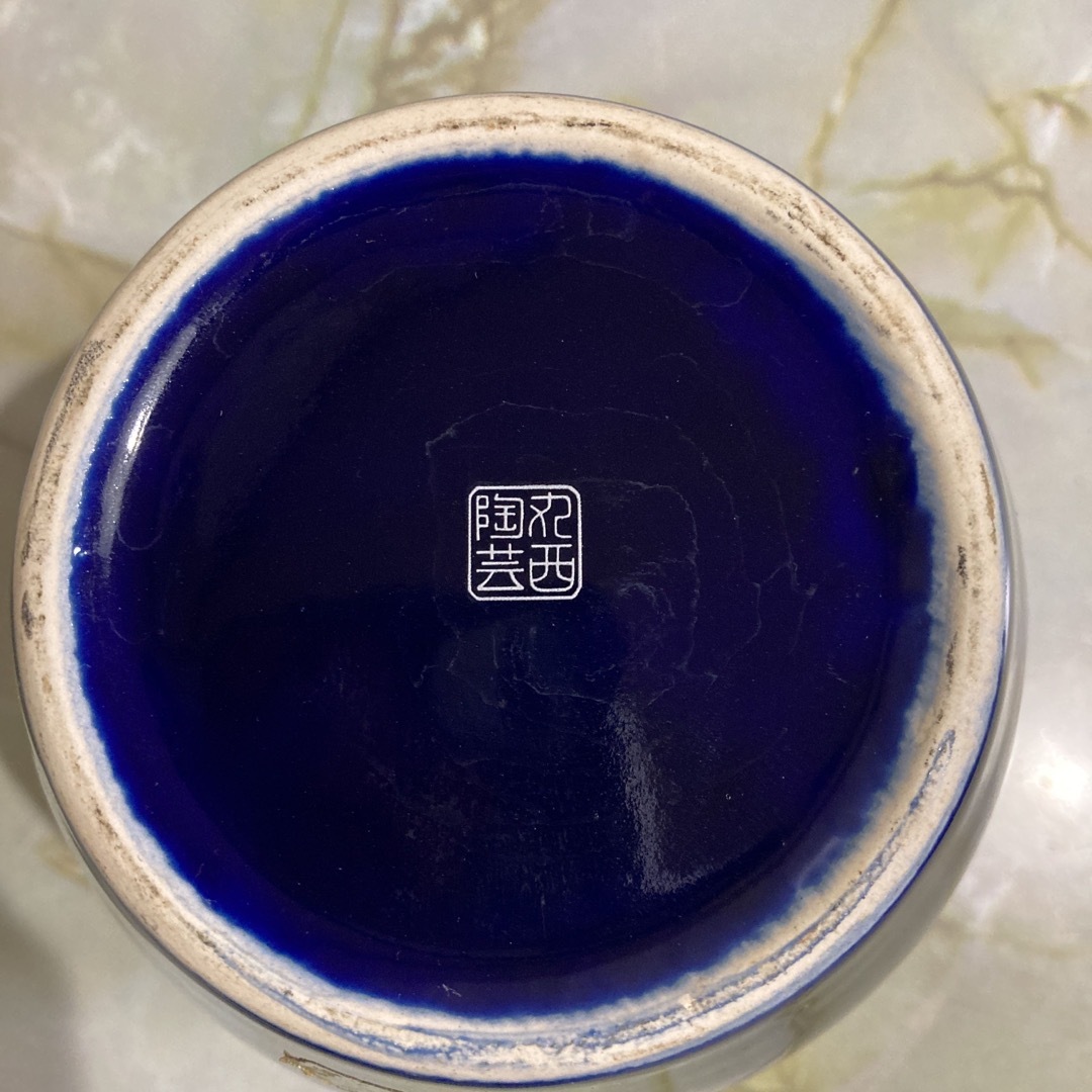 有田焼(アリタヤキ)の丸西陶芸　花瓶　瑠璃色　藍色　鶴　松 インテリア/住まい/日用品のインテリア小物(花瓶)の商品写真