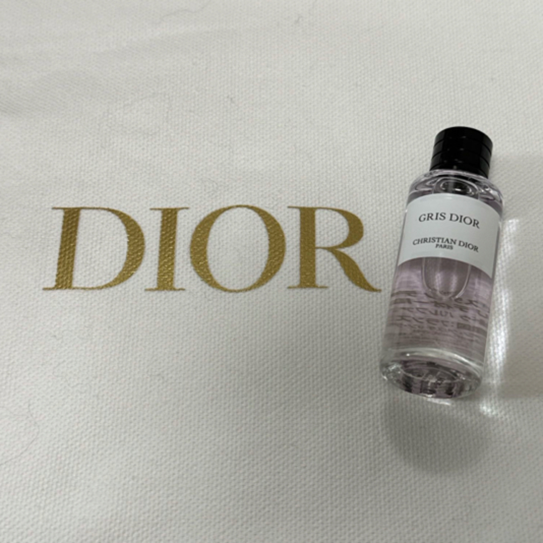 Christian Dior(クリスチャンディオール)のメゾンクリスチャンディオール グリ ディオール 7.5ml コスメ/美容の香水(香水(女性用))の商品写真