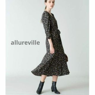 アルアバイル(allureville)の美品 アルアバイル ジョーゼット小花プリントワンピース ブラック ウォッシャブル(ロングワンピース/マキシワンピース)