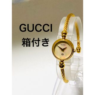 グッチ(Gucci)の極美品！　GUCCI グッチ　フリーサイズ　バングルウォッチ　レディース腕時計(腕時計)