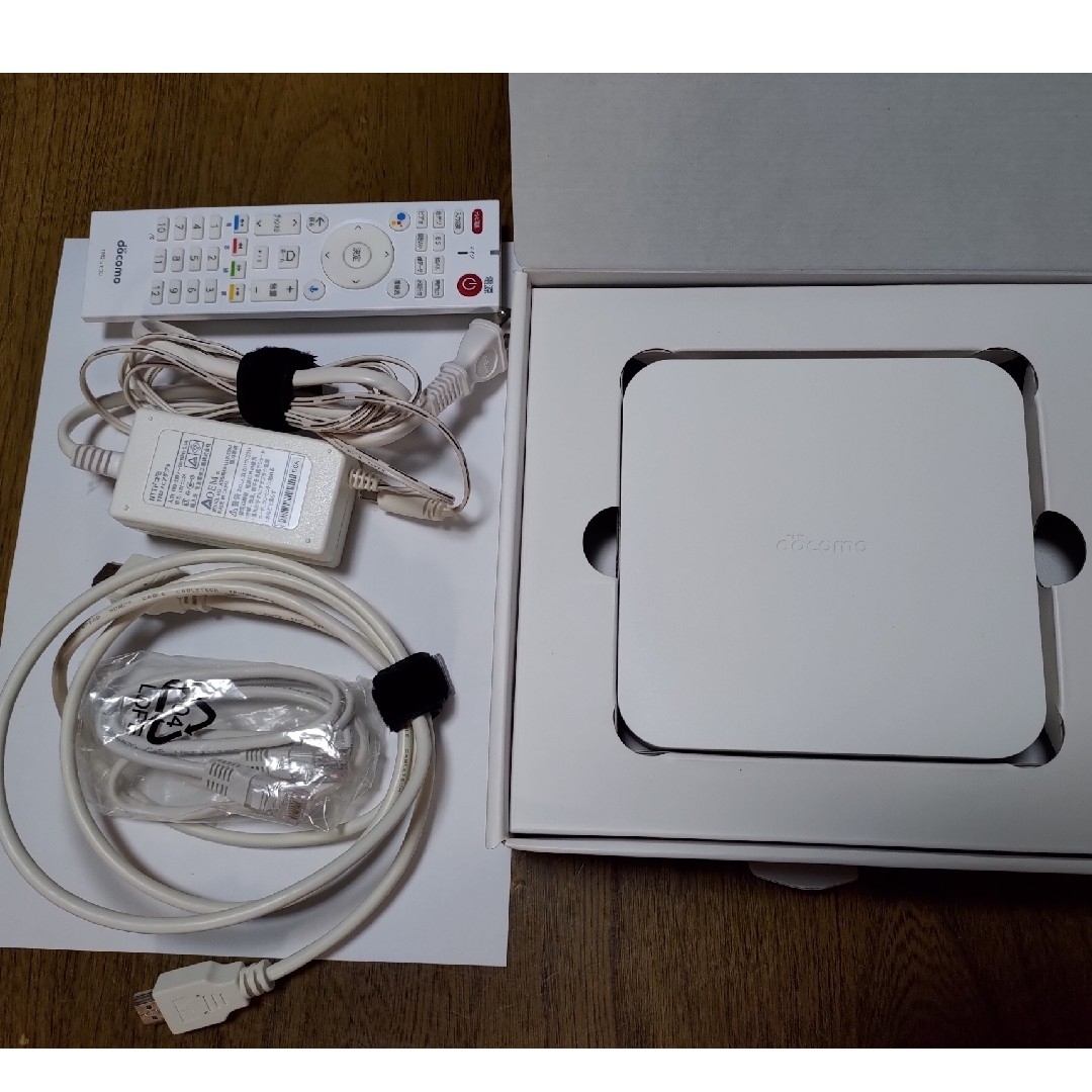 NTTドコモ ドコモテレビターミナル02セット スマホ/家電/カメラのテレビ/映像機器(テレビ)の商品写真