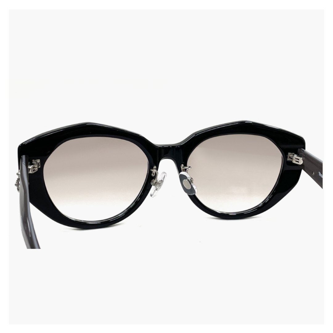 Vivienne Westwood(ヴィヴィアンウエストウッド)の【新品】 41-5002 c03 54mm レディース ヴィヴィアン ウエストウッド サングラス ミラーレンズ Vivienne Westwood uvカット 紫外線対策 キャットアイ フォックス 型 フレーム 小さめ 小さい サイズ オーブ 黒 ブラック アジアンフィット モデル レディースのファッション小物(サングラス/メガネ)の商品写真