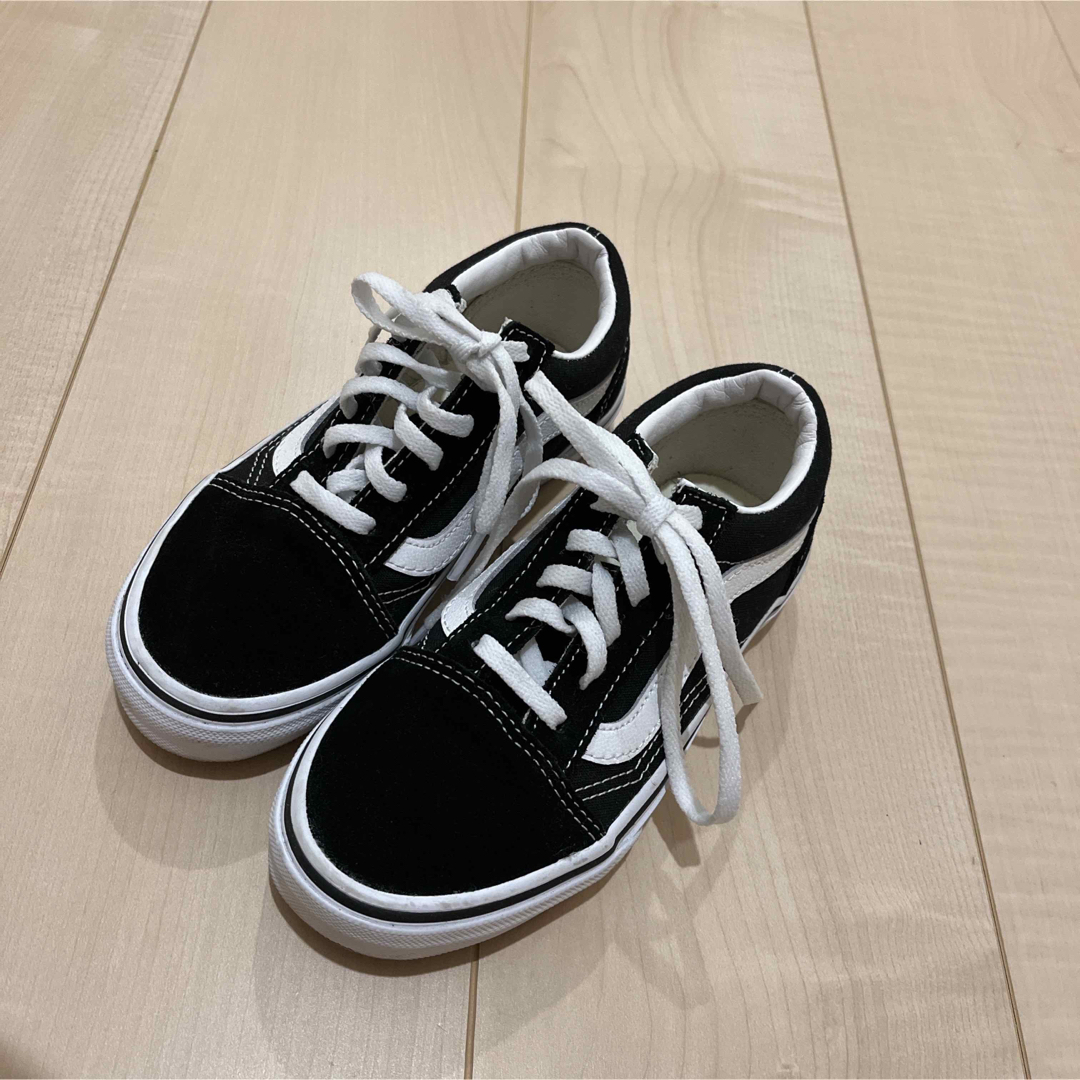 VANS(ヴァンズ)の【美品】バンズ VANS スニーカー オールドスクール　19㎝ キッズ/ベビー/マタニティのキッズ靴/シューズ(15cm~)(スニーカー)の商品写真