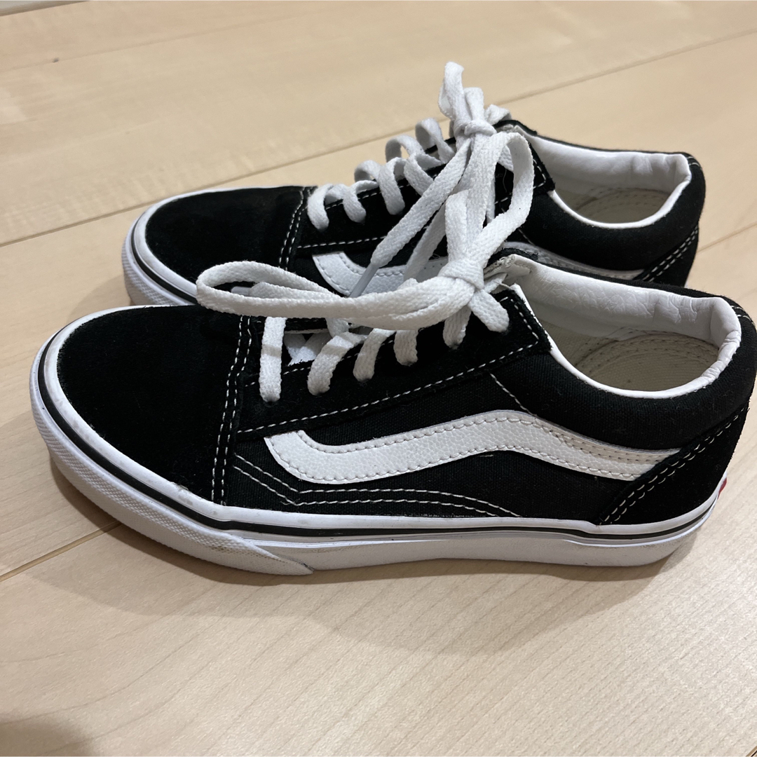 VANS(ヴァンズ)の【美品】バンズ VANS スニーカー オールドスクール　19㎝ キッズ/ベビー/マタニティのキッズ靴/シューズ(15cm~)(スニーカー)の商品写真