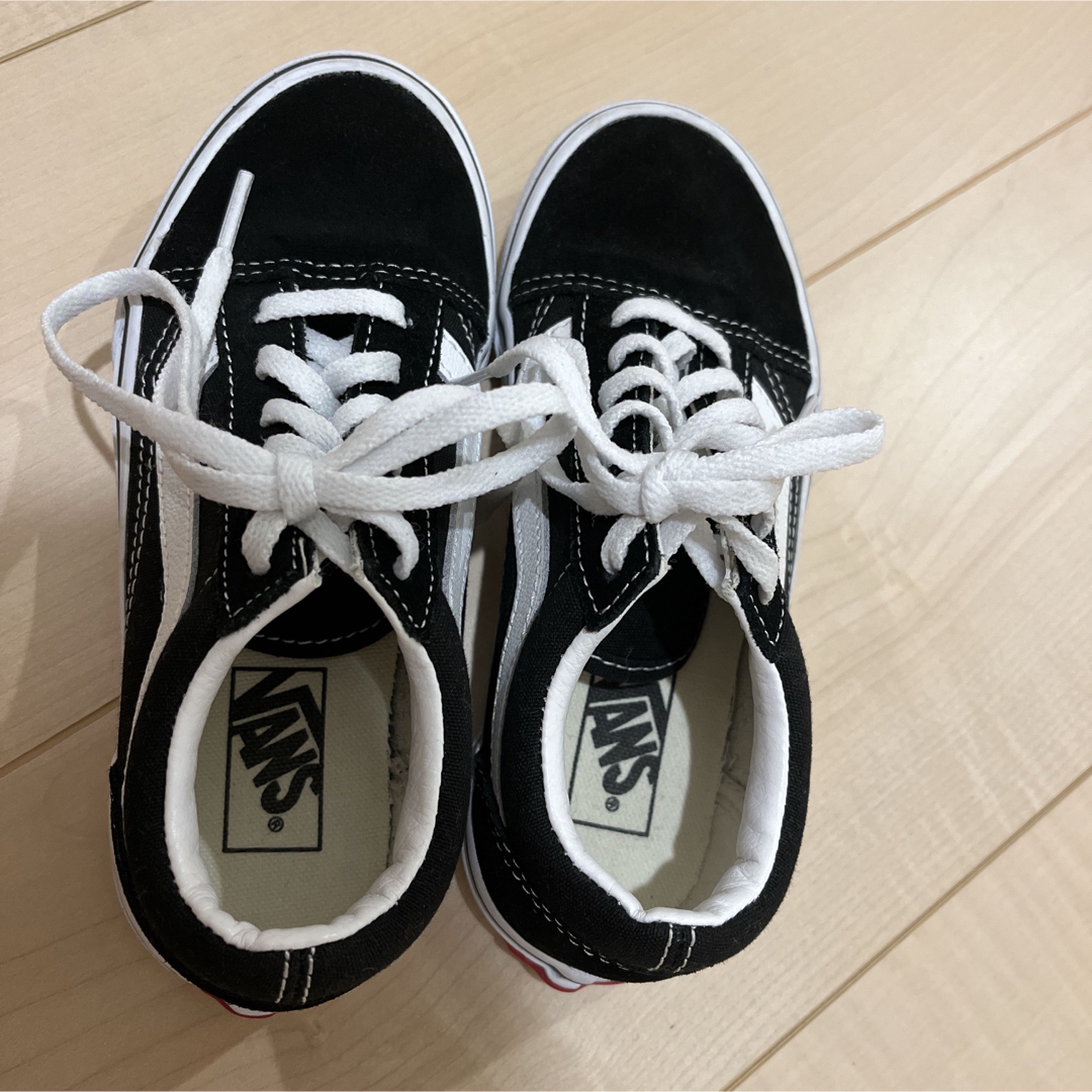 VANS(ヴァンズ)の【美品】バンズ VANS スニーカー オールドスクール　19㎝ キッズ/ベビー/マタニティのキッズ靴/シューズ(15cm~)(スニーカー)の商品写真