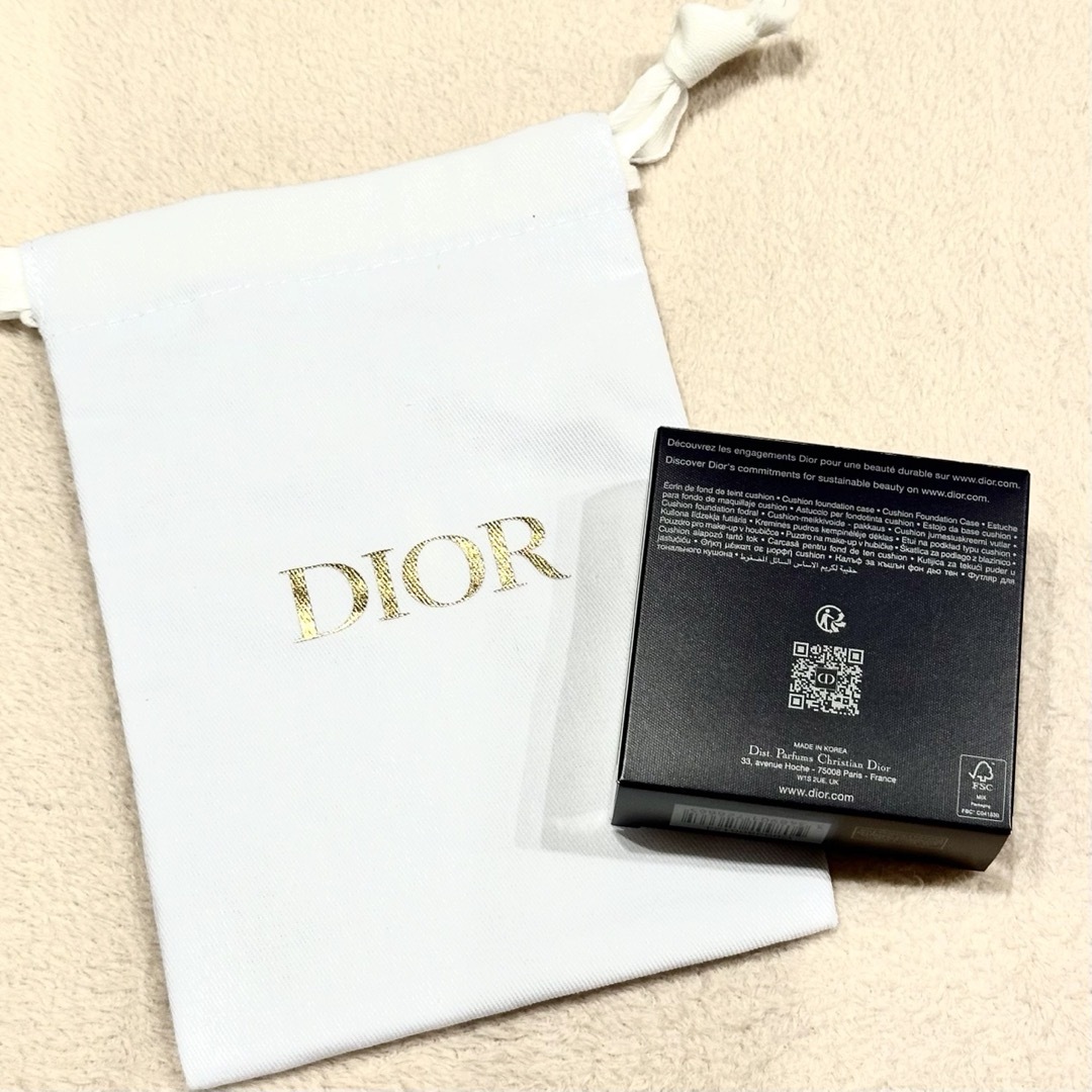 Christian Dior(クリスチャンディオール)のDior ディオールスキン フォーエヴァー クッション ケース ピンク 巾着袋付 エンタメ/ホビーのコレクション(その他)の商品写真