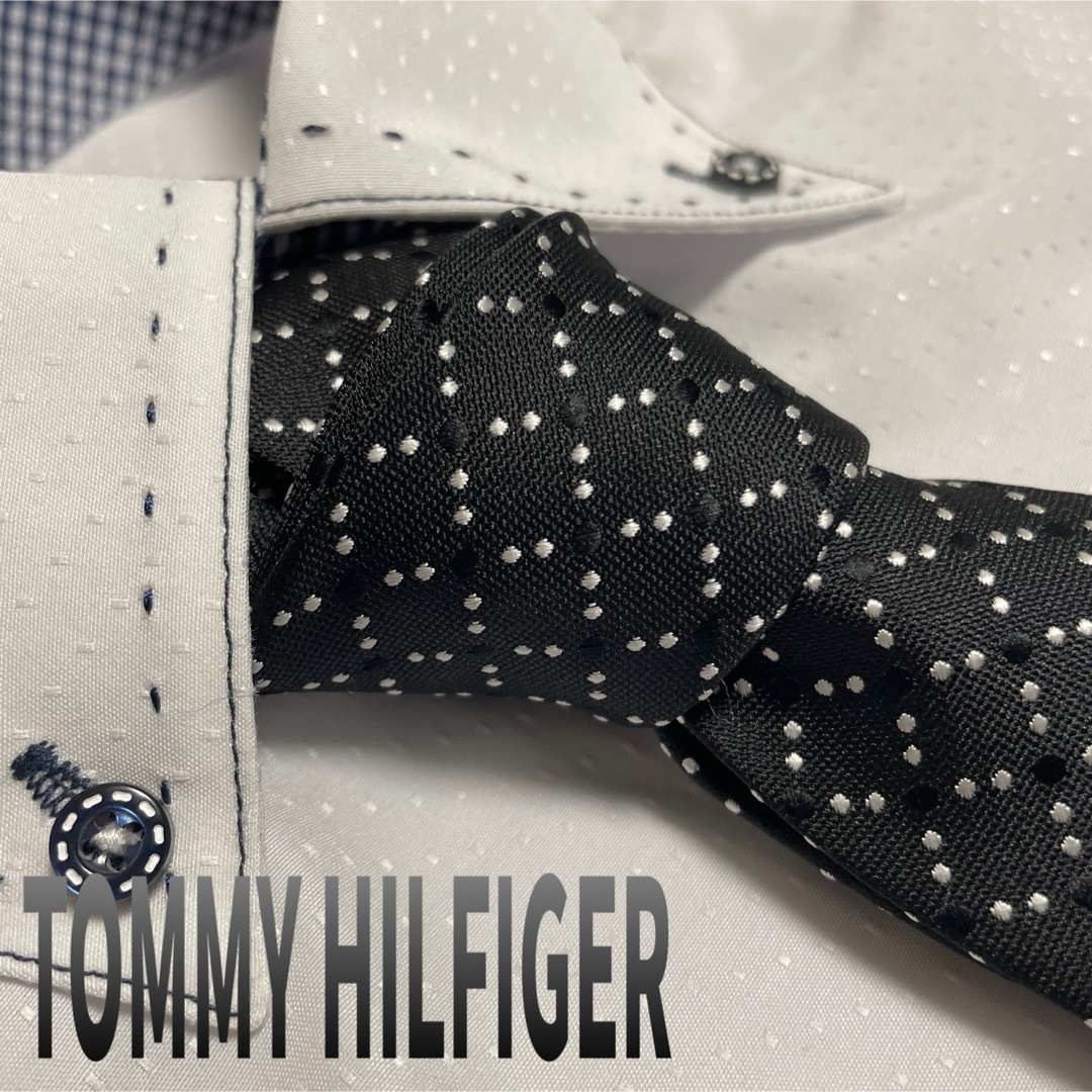 TOMMY HILFIGER(トミーヒルフィガー)のトミー ヒルフィガー　ネクタイ【美品】　ドット柄　やや厚手　細身 メンズのファッション小物(ネクタイ)の商品写真