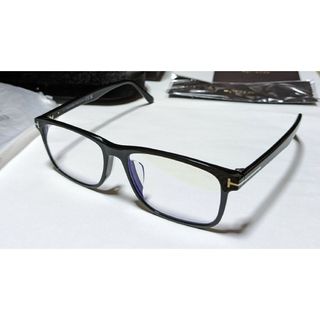 トムフォード(TOM FORD)の【新品】トムフォード FT5752FB 001 55サイズ スクエア ブラック(サングラス/メガネ)