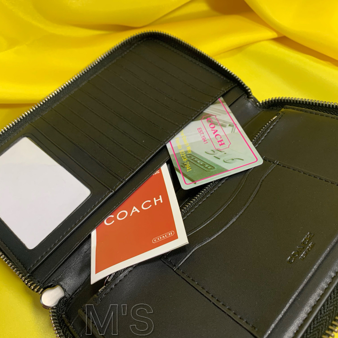 COACH(コーチ)の【正規保証】coachコーチ ダブルジップ トラべルオーガナイザー  メンズのファッション小物(長財布)の商品写真