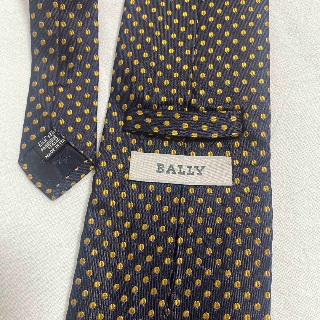 Bally(バリー)のBALLY バリー ネクタイ シルク 絹  イタリア製 ドット ネイビー系 メンズのファッション小物(ネクタイ)の商品写真