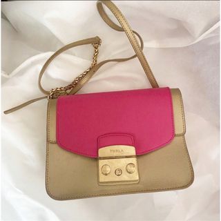 フルラ(Furla)のFURLA バッグ(ショルダーバッグ)