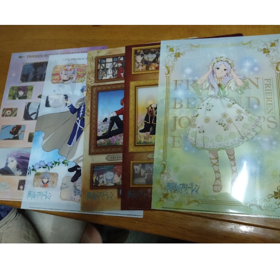新品》ファミマ限定 葬送のフリーレンクリアファイル 5種セット エンタメ/ホビーのアニメグッズ(クリアファイル)の商品写真