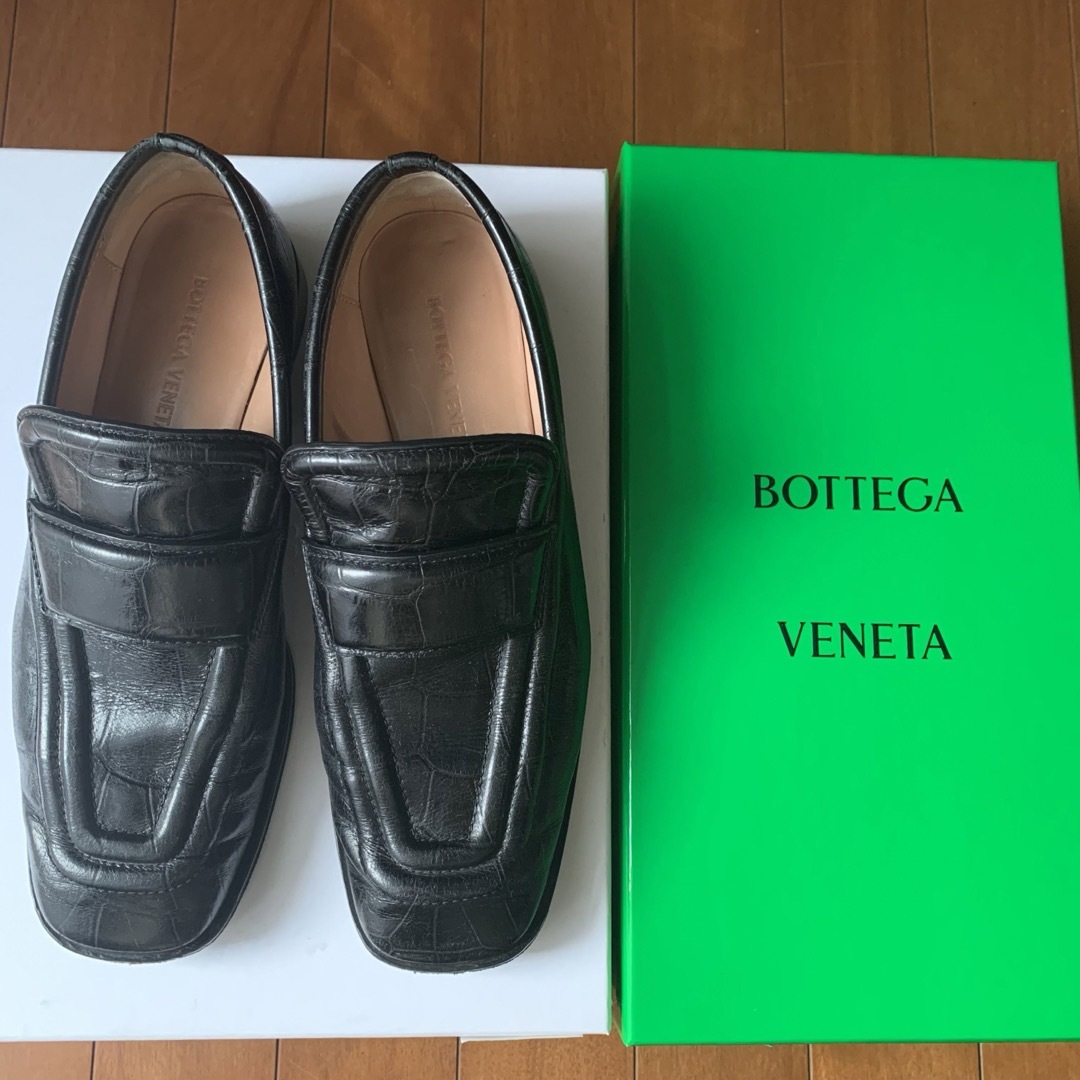 Bottega Veneta(ボッテガヴェネタ)の美品 BOTTEGA VENETA レザーローファー レディースの靴/シューズ(ローファー/革靴)の商品写真