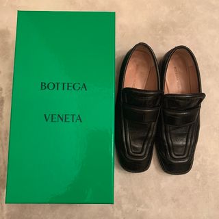 Bottega Veneta - 美品 BOTTEGA VENETA レザーローファー