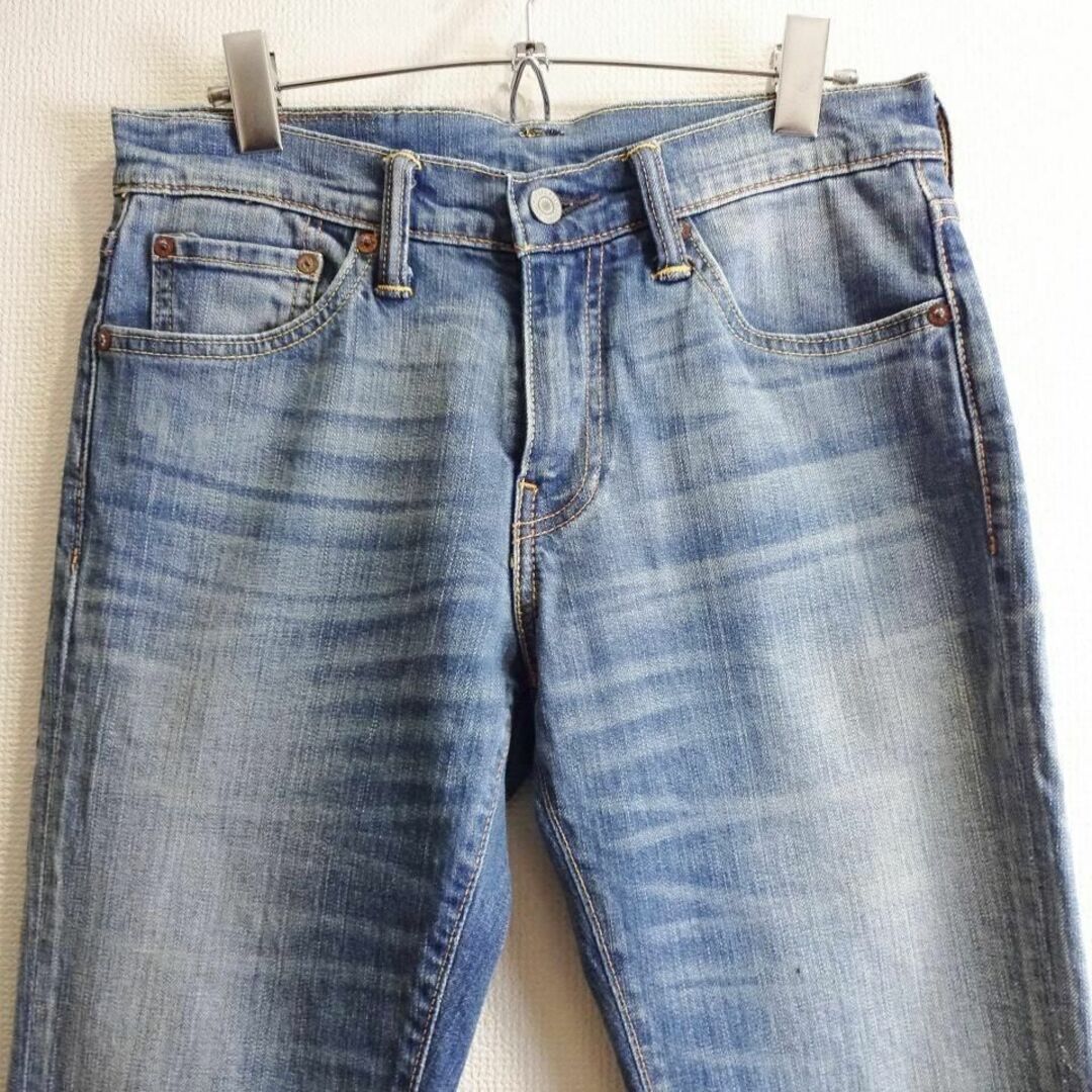 Levi's(リーバイス)のリーバイス　511　W75cm　スリムデニム　強ストレッチ　鬼ヒゲ　淡青 メンズのパンツ(デニム/ジーンズ)の商品写真