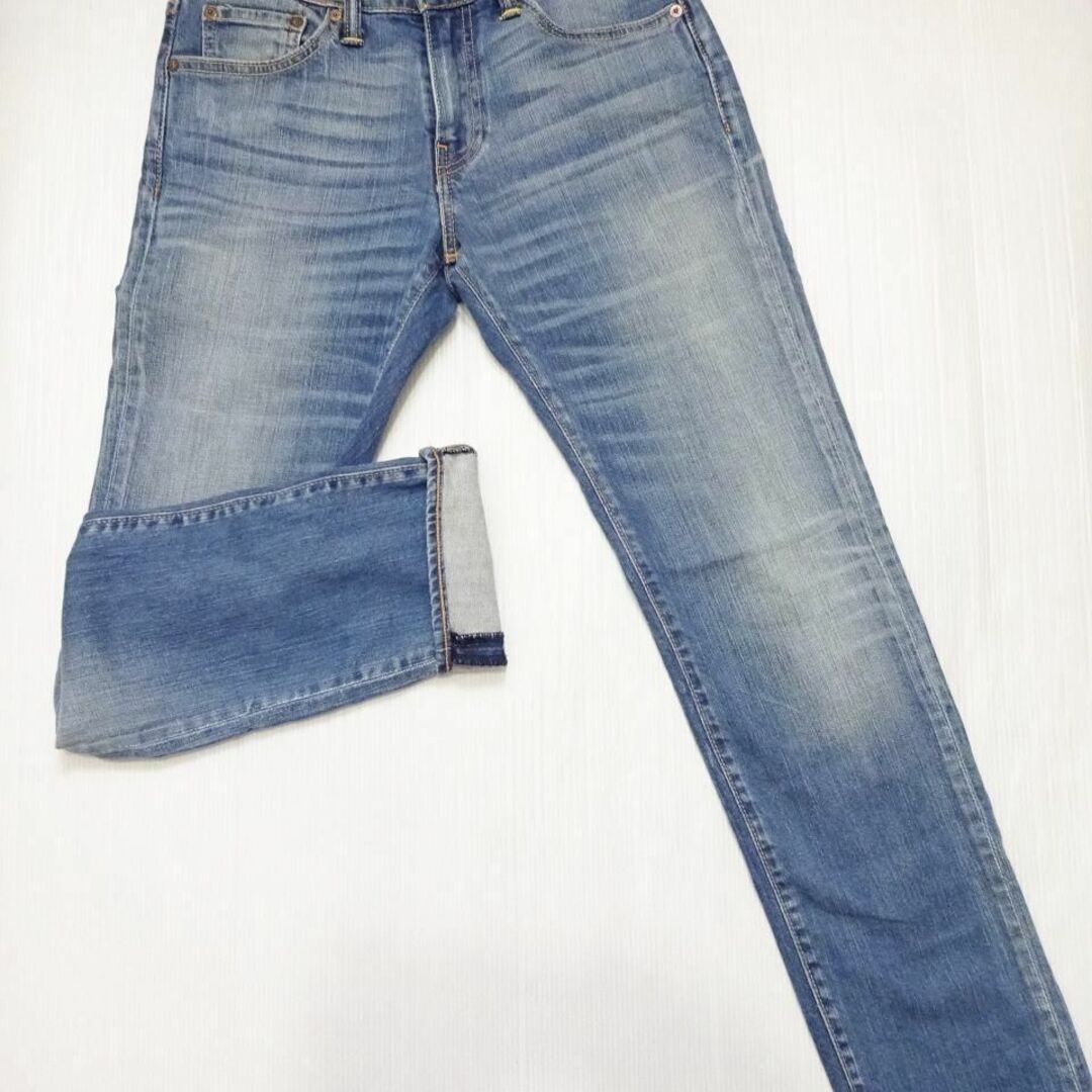 Levi's(リーバイス)のリーバイス　511　W75cm　スリムデニム　強ストレッチ　鬼ヒゲ　淡青 メンズのパンツ(デニム/ジーンズ)の商品写真